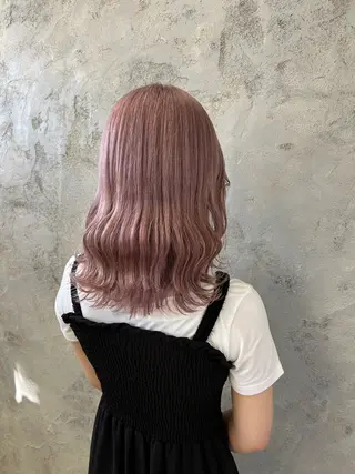 ミディアム カラー 藤原 千紗のヘアスタイル