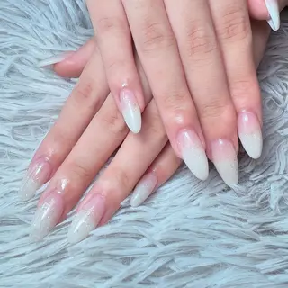 ネイル シェヌネイル JURAのネイルデザイン