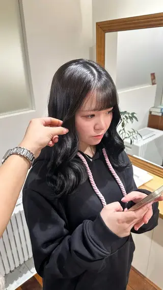 ミディアム ヴェリーテ所属・🩷仙台/ワンカラー /えれな🩷のヘアスタイル