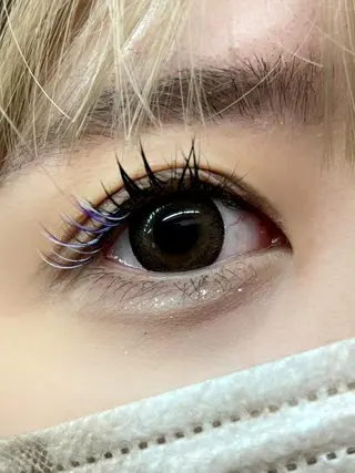 マツエク・マツパ 知久 絢音のヘアスタイル