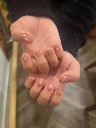 ネイル AT.1011(アトリエテンイレブン)所属・AT.1011 (ハルカ)のネイルデザイン