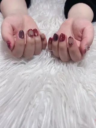 ネイル &ME シシのネイルデザイン