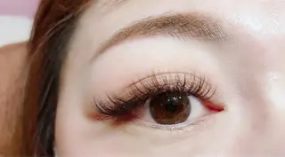 マツエク・マツパ リン リンのネイルデザイン