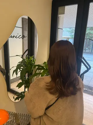 ミディアム 山本 彩香のヘアスタイル