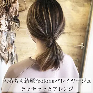 ミディアム カラー テトネ タカシのヘアスタイル