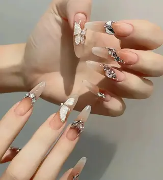 ネイル Theone栄店 松田のネイルデザイン