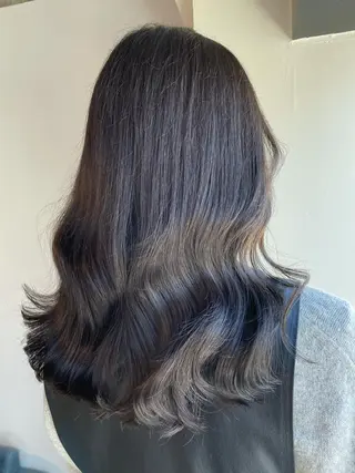 ロング カラー パーマ ヘアアレンジ キッズ ネイル マツエク・マツパ アイブロウ 透明感カラー/推しカ ラー☁️JURAのヘアスタイル