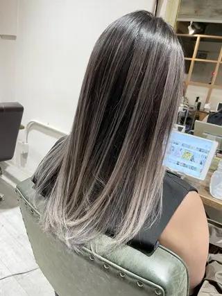 セミロング カラー パーマ ヘアアレンジ バレイヤージュ🌱 渡邉悟🌱のヘアスタイル