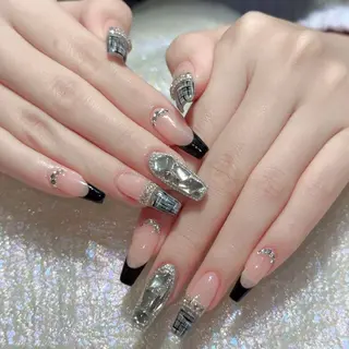 ネイル Queens ゲンのネイルデザイン