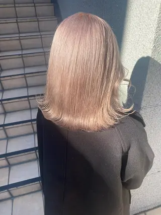 ミディアム カラー ザクザクレイヤー 🍀/ブリーチ/小田のヘアスタイル