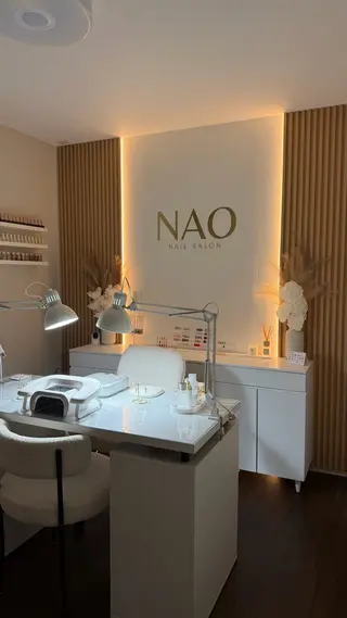 ネイル ナオネイルサロン所属・オトヤ ナオミのネイルデザイン