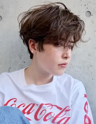 ショート カラー パーマ 似合わせ レイヤー須川のヘアスタイル