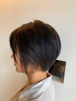 ショート 小林 由里香のヘアスタイル