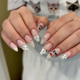 ネイル ⠀ loggy.のネイルデザイン