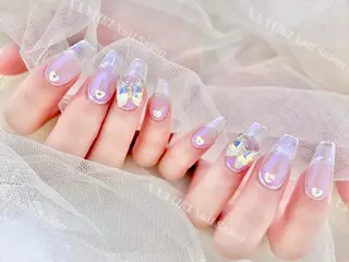 ネイル Queenie 🦋のネイルデザイン