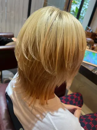 ショート パーマ ハイライト/インナー /ブリーチ/レイヤーのヘアスタイル