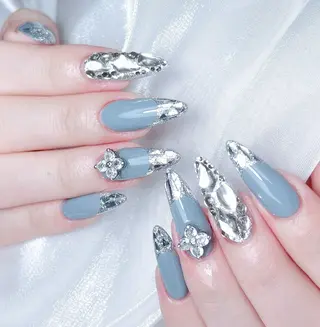 ネイル M🌷nail 長さだし専門店のネイルデザイン