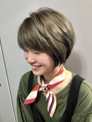 ショート カラー レイヤーカット匠 イソザキノリユキのヘアスタイル