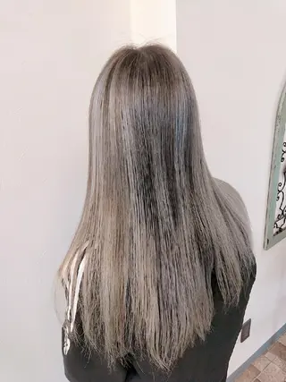 ロング カラー デザインカラー髪質 改善Lilithのその他イメージ