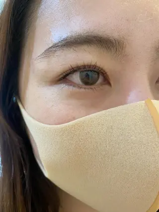 マツエク・マツパ ブリーチなしカラー ダブルカラーエクステのヘアスタイル