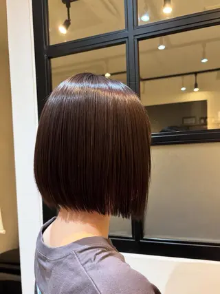 ショート Rika🎀 艶カラー🫧縮毛矯正のヘアスタイル