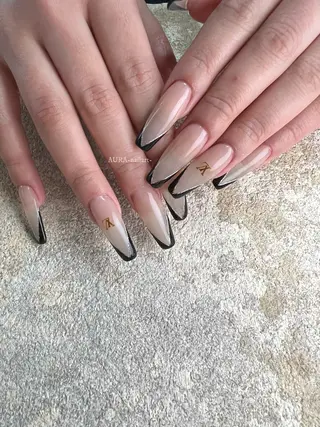 ネイル AURA nailartのネイルデザイン