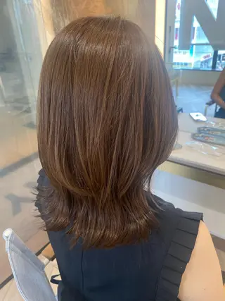 セミロング カラー ベージュ/レイヤー カット🤍Rieのヘアスタイル