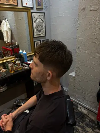 ショート メンズ APT.TOR WEST所属・賀本 泰我のヘアスタイル