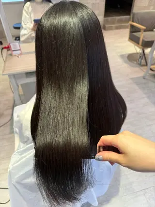 ロング ASTRANTIA 栄所属・YURIA / 透明感/韓国風のヘアスタイル