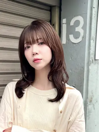ミディアム ミヤザキ タクトのヘアスタイル