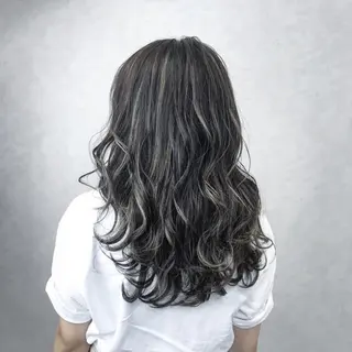 ロング カラー TATSUYA アートディレクターのヘアスタイル