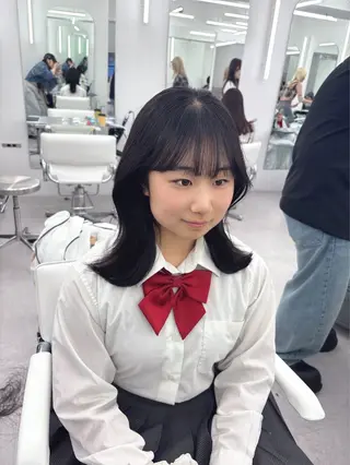 ミディアム 韓国ヘア/レイヤー/ 顔まわり足立遥奈のヘアスタイル