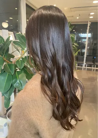 ロング カラー ヘアアレンジ DIFINOaoyama所属・🎧ayaka/ボブ /透明感カラー 🩵のヘアスタイル