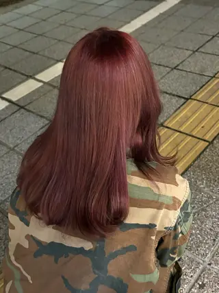 ロング カラー 🍓ハイトーンカラー 🎀nene🍓のヘアスタイル