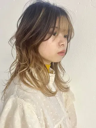 セミロング 栗原 栞のヘアスタイル