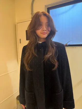 ロング カラー 🦮shiori アイドルオタク🦮のヘアスタイル