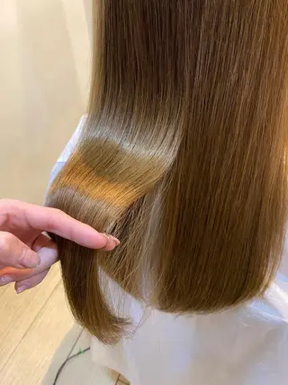 セミロング カラー 村橋 葵緒のヘアスタイル