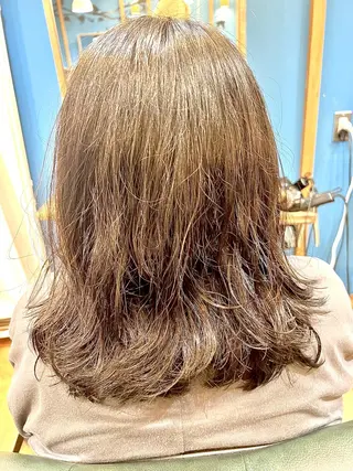 ミディアム 須永 優希のヘアスタイル