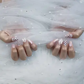 ネイル パーツ全部¥110 サロンミミのネイルデザイン