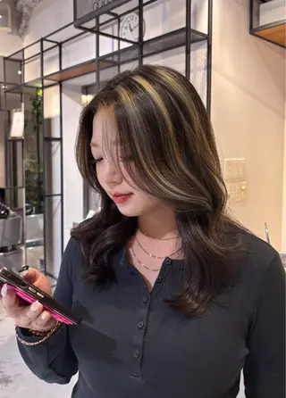 ロング FILMS Rinoのヘアスタイル