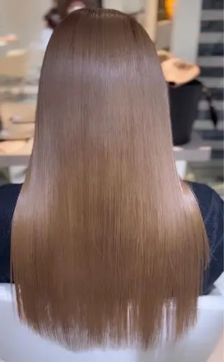 ロング カラー キッズ ネイル マツエク・マツパ アイブロウ 🎗美髪艶髪🫧髪質 改善特化🥇菊地のヘアスタイル