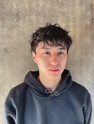 ショート パーマ メンズ the BRIDGE 大橋伊織のヘアスタイル