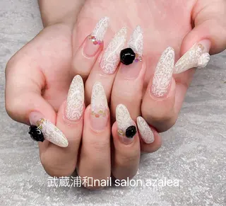 ネイル R inのネイルデザイン