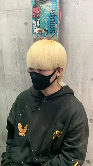 ショート カラー ハイトーン/メンズ/ ウルフ特化   小松のヘアスタイル