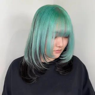 セミロング カラー Ren. 🦋デザインカラーのヘアスタイル