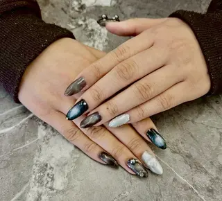 ネイル Nail salon ヴェロニカ　あまねのネイルデザイン