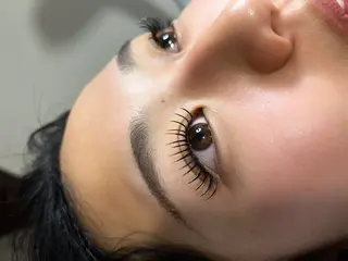 マツエク・マツパ Li Lyのマツエク・マツパデザイン