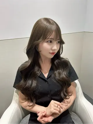 ロング カラー ヘアアレンジ 🩷韓国ヘア/ヨシン モリ🩷Maikaのヘアスタイル