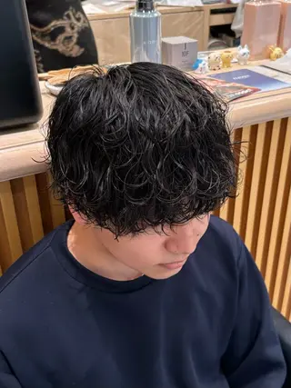 パーマ メンズ メンズパーマ、スパ イキー、上野星也のヘアスタイル