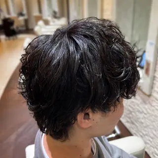ショート パーマ メンズ 本多 美羽のヘアスタイル